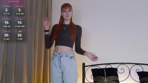 Alyx online show from November 28, 2025, 2:42 pm