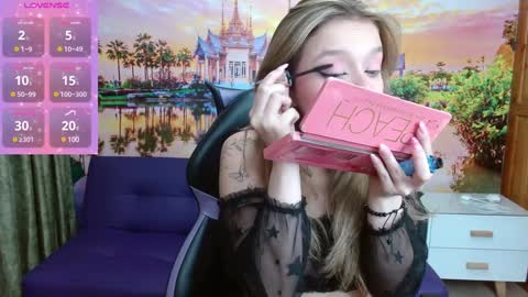 Alyy online show from December 9, 2024, 2:17 pm