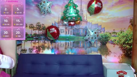 Alyy online show from December 13, 2024, 2:27 pm