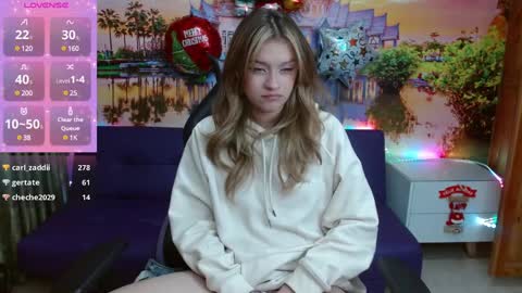 Alyy online show from December 21, 2024, 5:18 pm