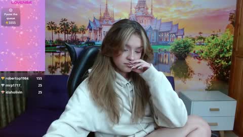 Alyy online show from January 3, 2025, 5:10 pm