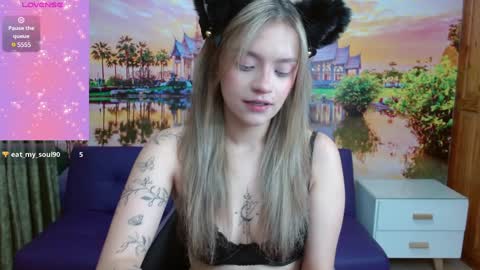 Alyy online show from January 14, 2025, 2:22 pm