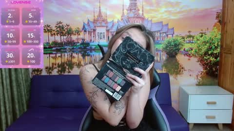Alyy online show from January 25, 2025, 2:14 pm