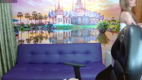 Alyy online show from February 1, 2025, 2:13 pm