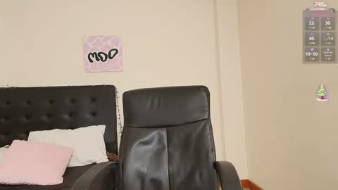 Isabella online show from December 28, 2024, 7:54 pm