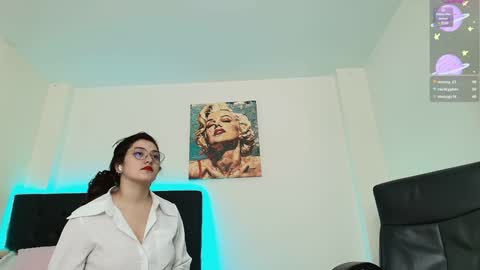 Isabella online show from January 16, 2025, 11:06 pm