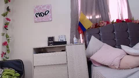 Isabella online show from July 6, 2026, 8:44 pm