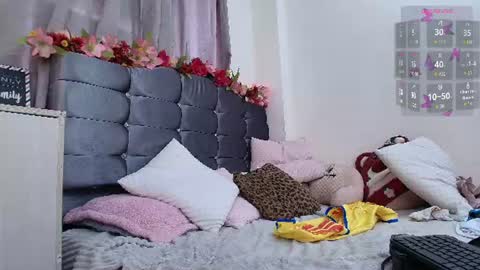 Isabella online show from July 20, 2026, 10:34 pm