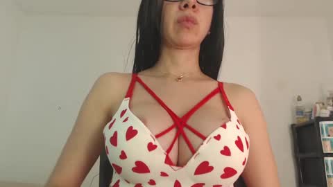 valentia online show from January 9, 2025, 1:50 am