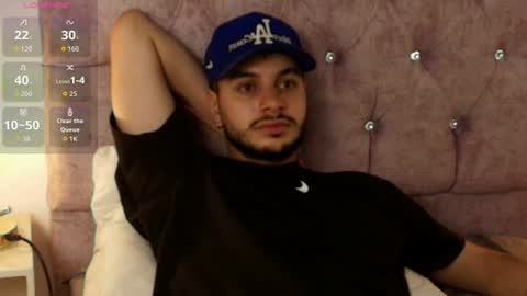 Snapshot of amadeo_wild chatting on June 25, 2026, 5:12 am Amadeo Wild online show from June 25, 2026, 5:12 am