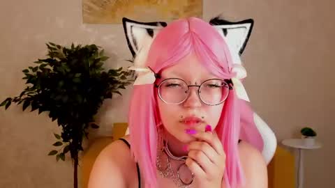 Snapshot of amai_neko chatting on June 14, 2026, 12:29 pm Amai online show from June 14, 2026, 12:29 pm