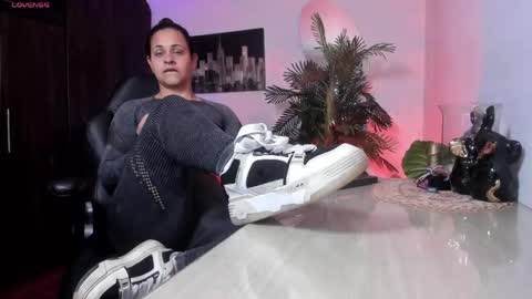 anny online show from May 4, 2026, 2:18 am