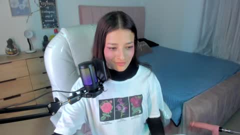 Snapshot of amaia_daniells chatting on February 6, 2025, 4:10 am B I A N C A online show from February 6, 2025, 4:10 am