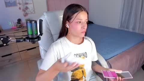 Snapshot of amaia_daniells chatting on February 25, 2025, 3:09 am B I A N C A online show from February 25, 2025, 3:09 am