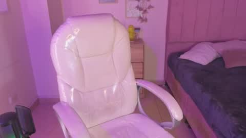 Snapshot of amaia_daniells chatting on September 27, 2025, 4:06 am B I A N C A online show from September 27, 2025, 4:06 am