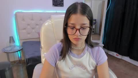 B I A N C A online show from May 9, 2026, 9:42 pm