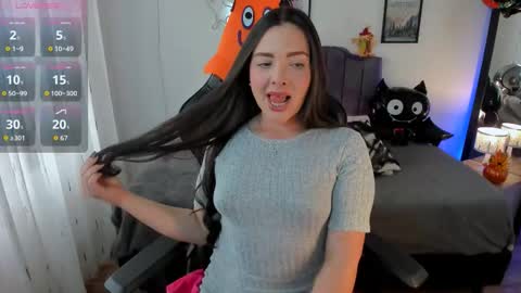 Hi Im AmaiaHelp me reach 100 likes online show from October 23, 2025, 7:56 pm