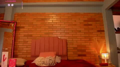 Hi Im AmaiaHelp me reach 100 likes online show from June 20, 2026, 8:55 pm