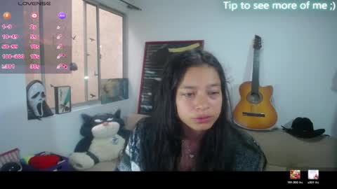 Amaia online show from May 4, 2026, 1:18 pm