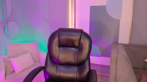 Amaia Haywood online show from October 21, 2025, 4:46 am