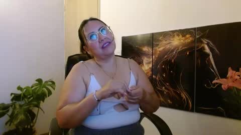 AMALIA online show from May 4, 2026, 10:17 pm