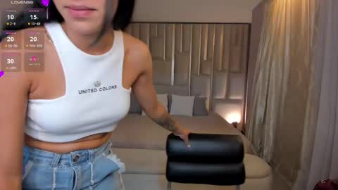 Amalia cruss online show from October 4, 2025, 8:07 pm