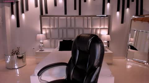 Snapshot of amalia_cruss chatting on February 23, 2026, 8:17 pm Amalia cruss online show from February 23, 2026, 8:17 pm