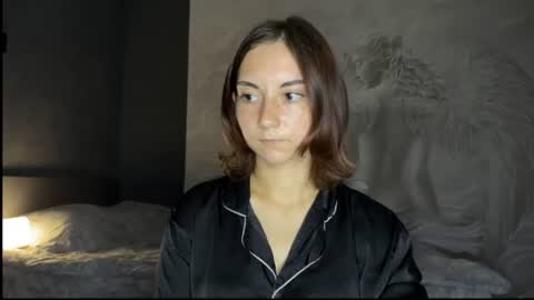 amalia_lambert13 online show from August 6, 2026, 7:05 pm