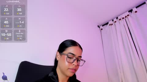 Amalia    real MIA  online show from January 27, 2025, 1:05 am