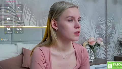 Amalia online show from December 14, 2024, 1:16 pm