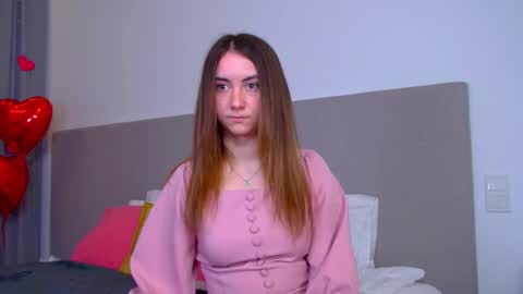 Amalia online show from February 15, 2025, 6:55 am