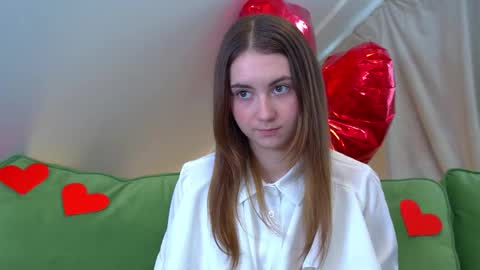 Amalia online show from February 18, 2025, 2:06 pm