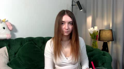 Amalia online show from March 9, 2025, 6:28 am