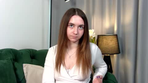 Amalia online show from March 9, 2025, 9:35 am