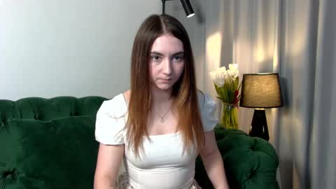 Amalia online show from March 9, 2025, 3:49 pm