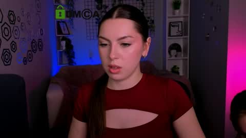 Amalia online show from May 5, 2026, 7:44 pm