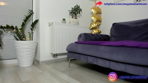 Amalia Nilsson  online show from December 16, 2024, 2:49 pm