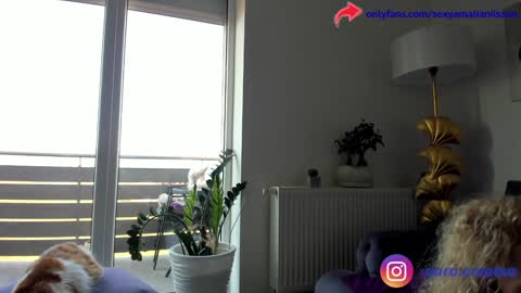 Amalia Nilsson  online show from January 8, 2025, 7:34 am