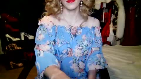 Amalie online show from July 25, 2026, 4:37 pm