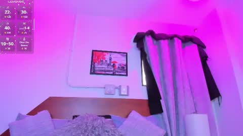 amanda29_ online show from June 23, 2026, 7:01 pm