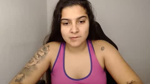 The queen of the biceps  online show from January 9, 2025, 10:31 pm
