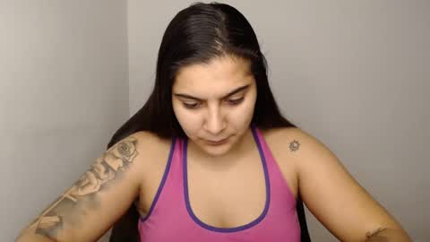 The queen of the biceps  online show from January 13, 2025, 12:09 am