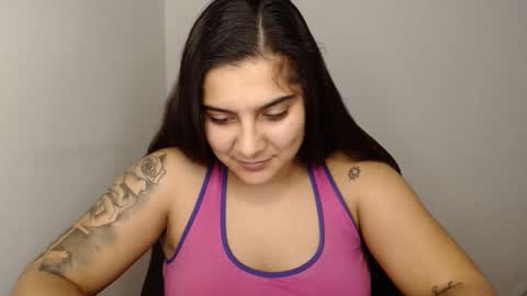 The queen of the biceps  online show from January 14, 2025, 11:16 pm