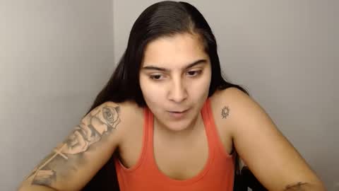 The queen of the biceps  online show from January 18, 2025, 4:21 pm