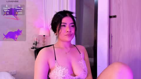 Luisa online show from February 4, 2025, 11:59 pm
