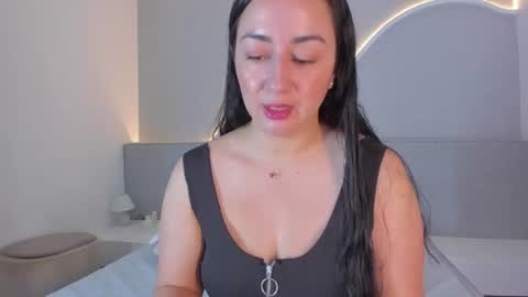Snapshot of amanda_benz_ chatting on June 9, 2026, 11:22 am amanda_benz_ online show from June 9, 2026, 11:22 am