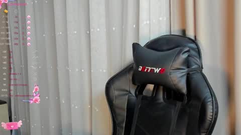 amanda_di online show from October 5, 2025, 12:14 pm