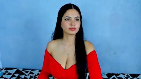 Snapshot of amanda_lorense chatting on February 28, 2026, 3:29 am Thalia online show from February 28, 2026, 3:29 am