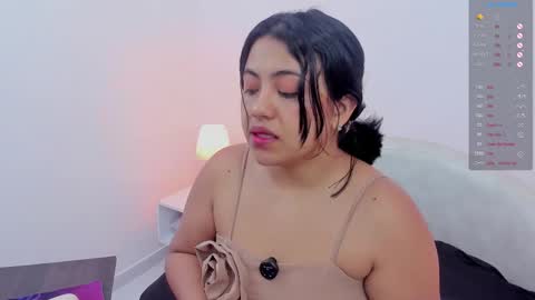 Amanda Marcuzzi  online show from November 12, 2025, 11:43 am