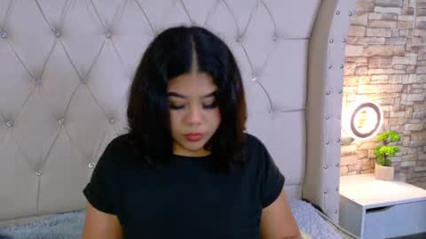 Amanda Moore online show from April 28, 2026, 4:06 am